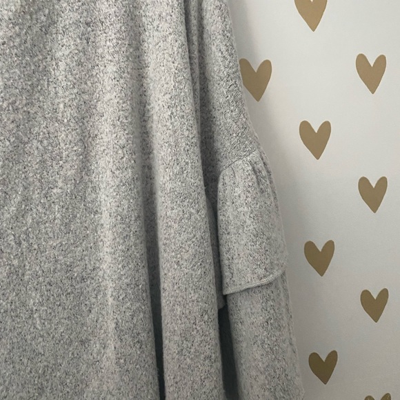 Cupio tiered sleeve blouse - Picture 3 of 6